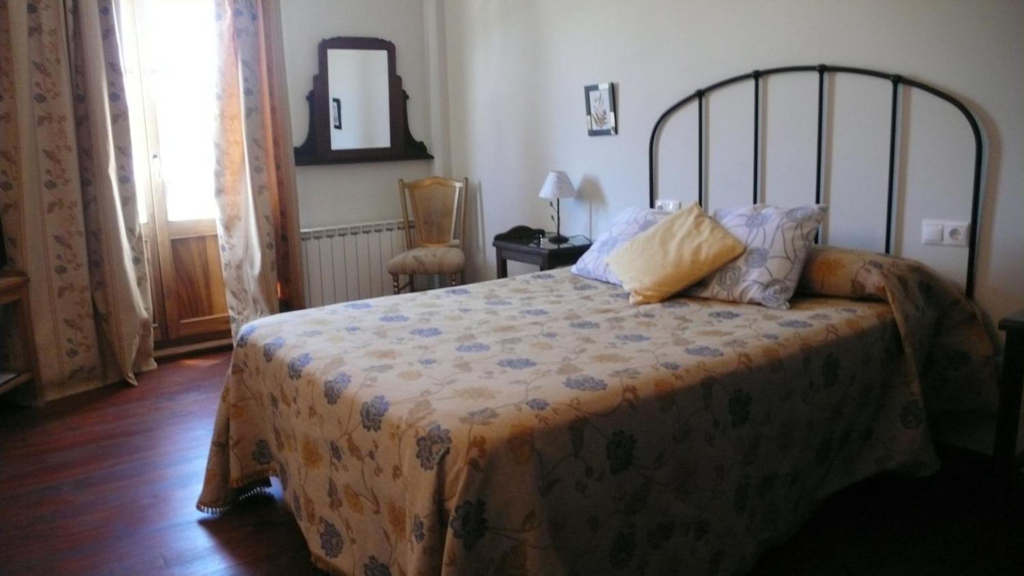 Hotel Rural La Peregrina 카루세이도 객실 사진